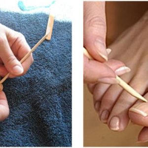 Repousser les cuticules des ongles de pieds