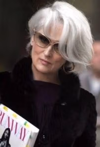 Meryl Streep porte les cheveux blancs